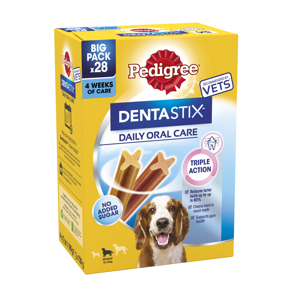 Pedigree DentaStix Daily Dental Dog Treats for Medium Breed Dogs, 28 Sticks