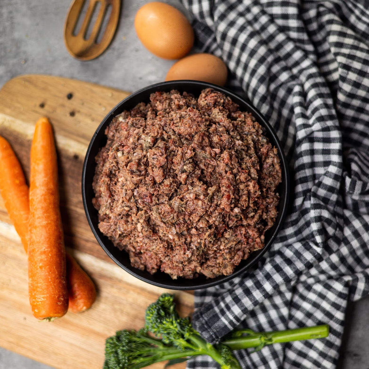 Wilder Steak and Kidney Raw Mince Dog Food for Adult Dogs, 1kg